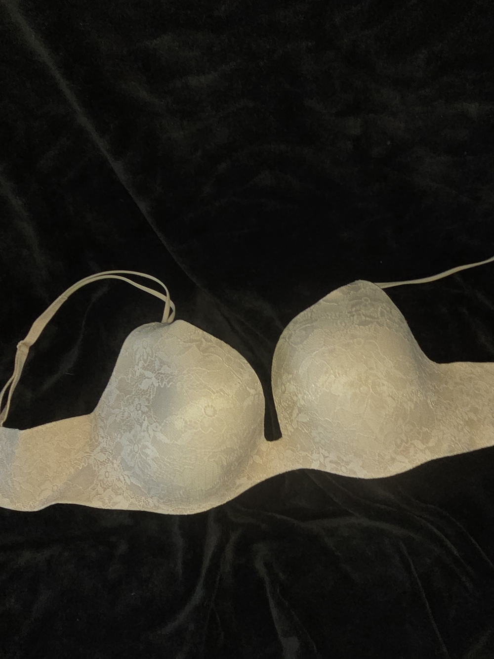 Victoria's Secret Lace Bra - Ivory Cream
